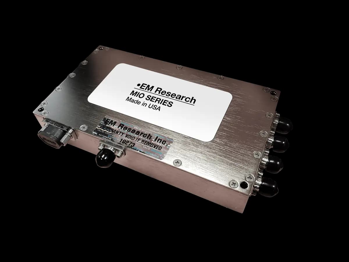 MIO Series Multiple Independent Output Oscillator